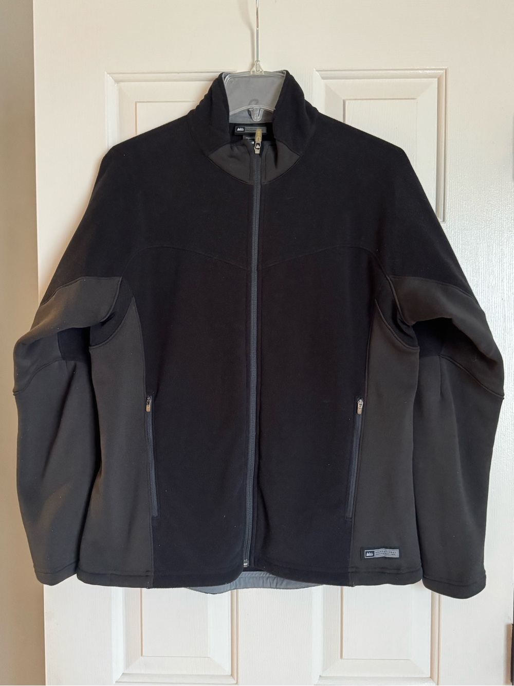 REI Black Technical Fleece Full Zip Jacket – Women’s Size Large
